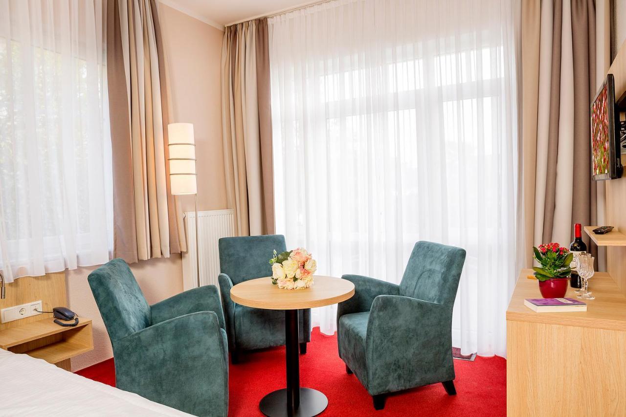 Hotel Garni Sonne 塞巴特黑灵斯多夫 外观 照片