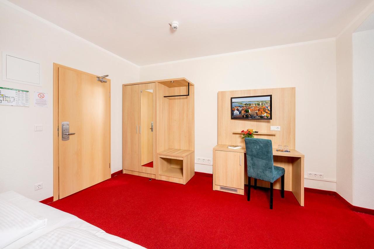Hotel Garni Sonne 塞巴特黑灵斯多夫 外观 照片