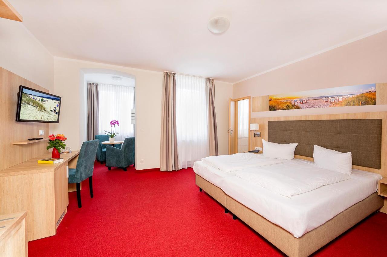 Hotel Garni Sonne 塞巴特黑灵斯多夫 外观 照片